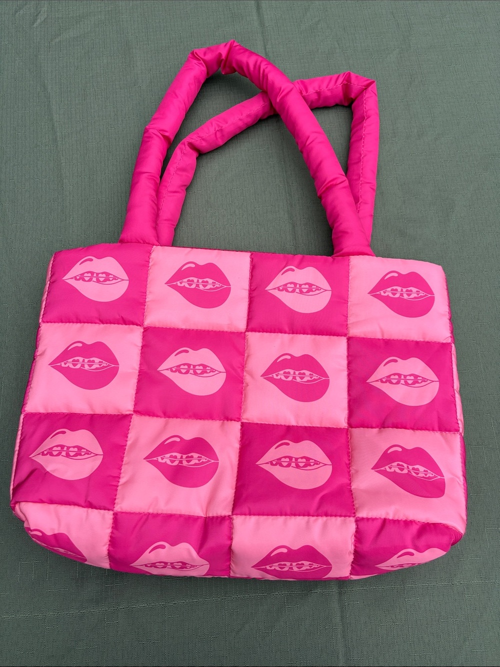 Pink Quilted Lip-Print Tote Bag - Women's Fashion Handbag